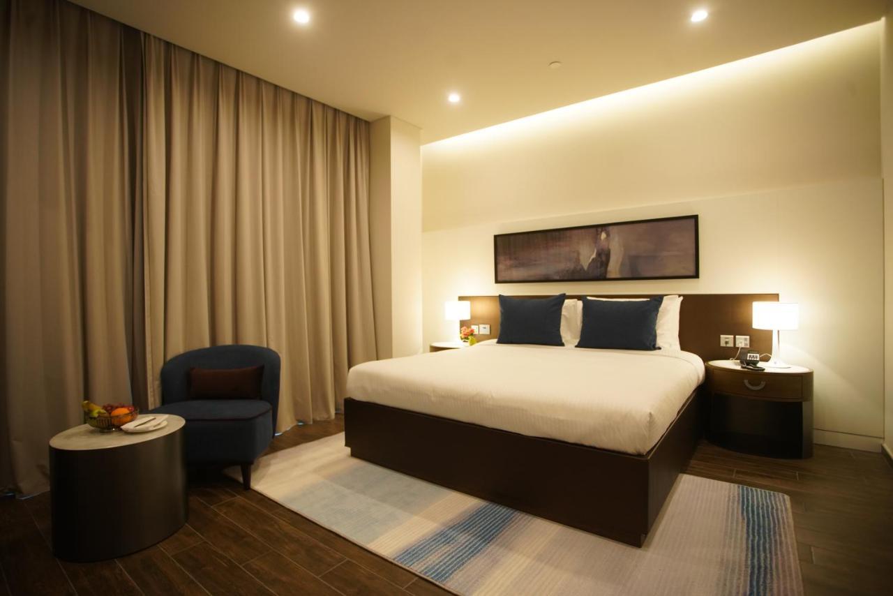 C - Hotel And Suites โดฮา ภายนอก รูปภาพ