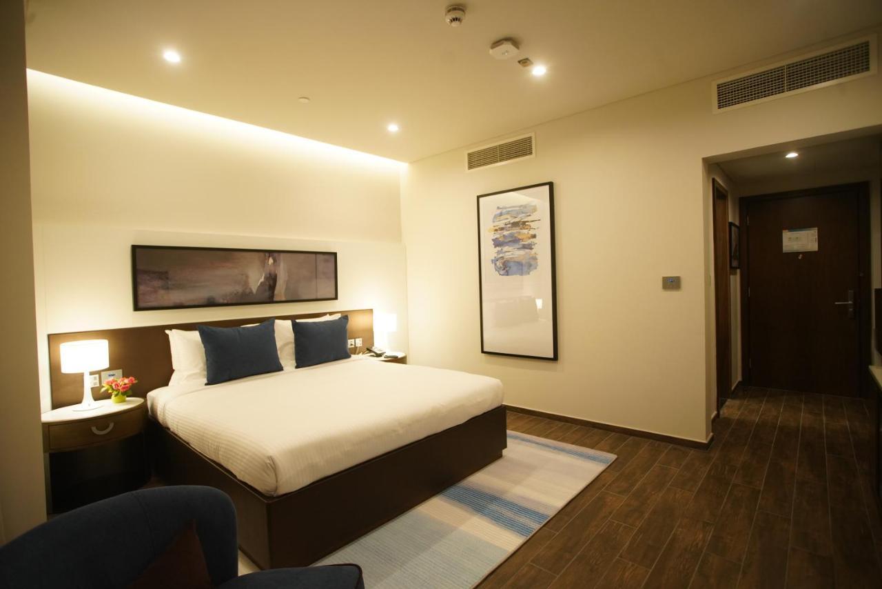 C - Hotel And Suites โดฮา ภายนอก รูปภาพ
