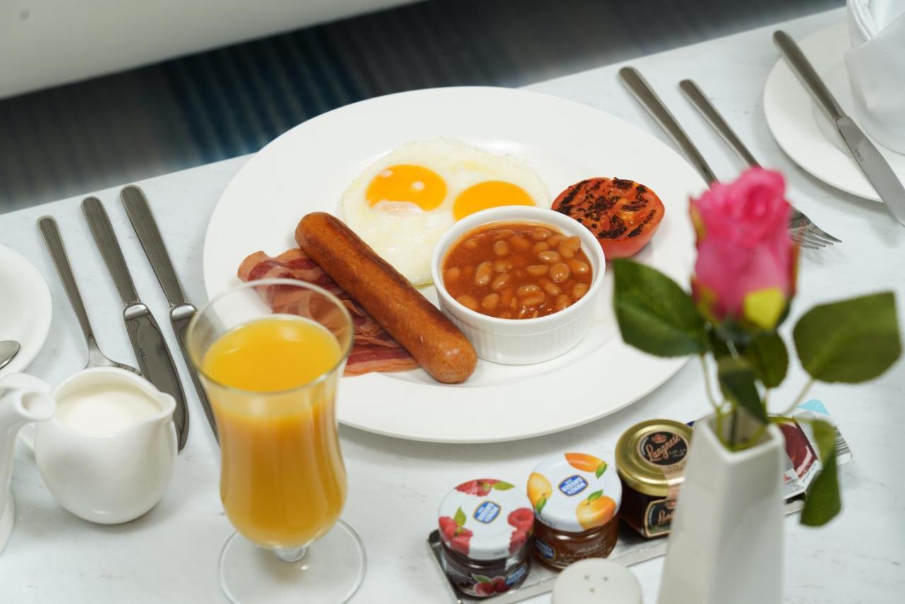 C - Hotel And Suites โดฮา ภายนอก รูปภาพ