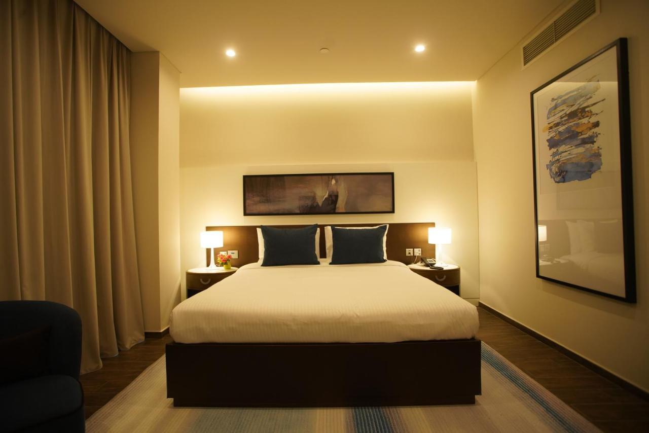 C - Hotel And Suites โดฮา ภายนอก รูปภาพ